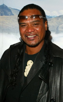 Lawrence Makoare